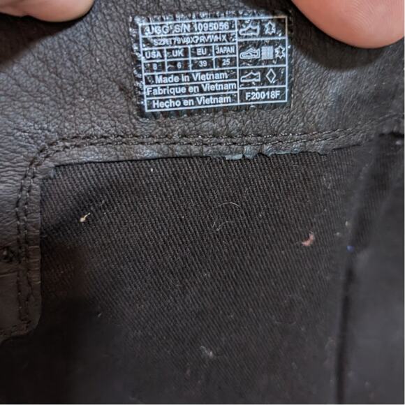 UGG Women's Bandara Tall Black Leather Riding Boot with Zipper Size 8 - Picture 5 of 6